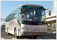 �������F